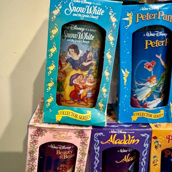 Set of 9 vintage Burger King Disney cups - Picture 2 of 5